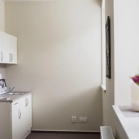 Na Skole Inn 3*